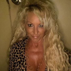Meet your Posher, Tonya